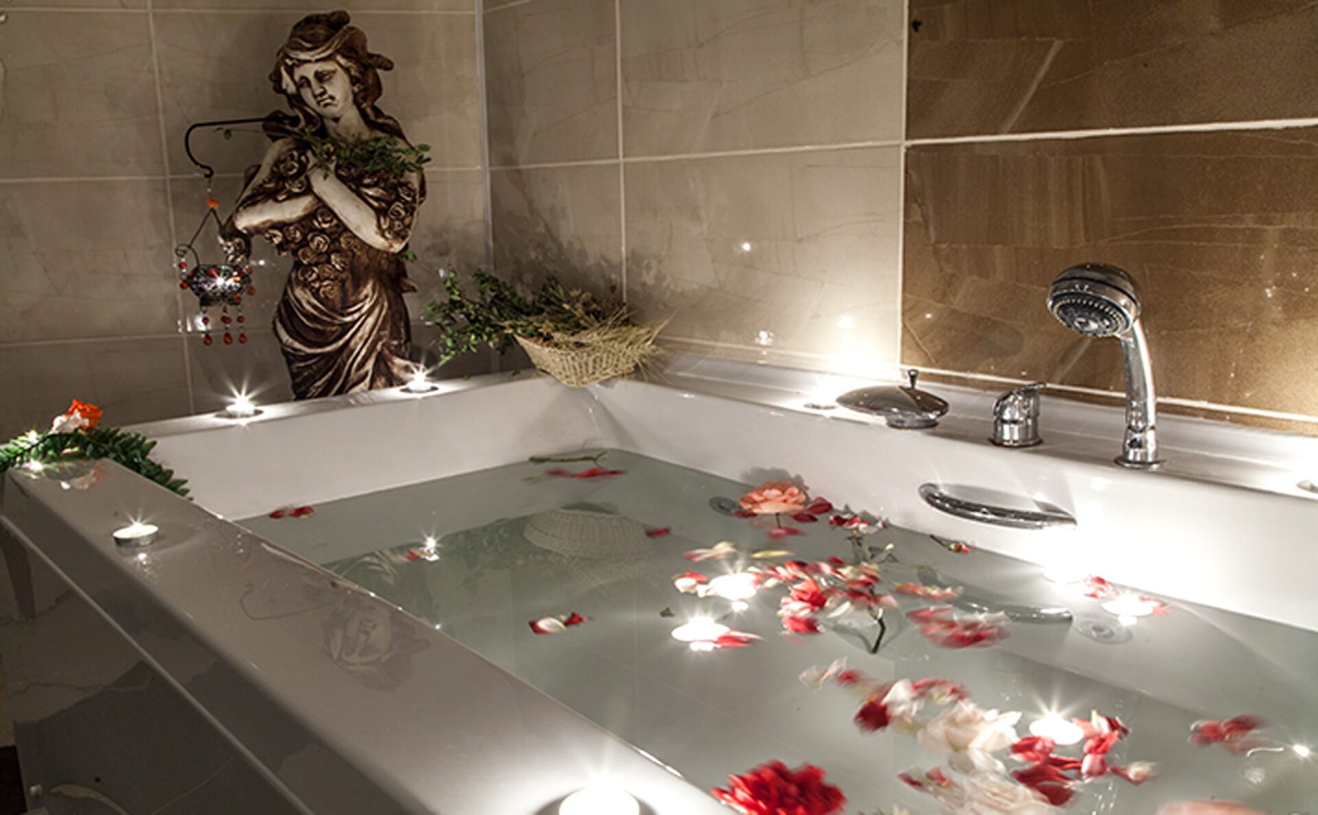 Sevgililer Günü’ne Özel Afyon Termal Otel Turu